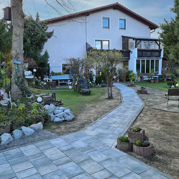 Bild 1 - Außenanlagen Baggerbetrieb Daser