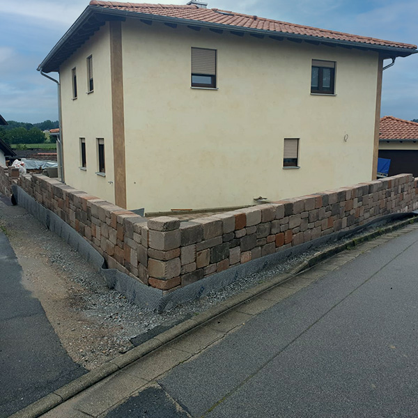 Bild 4 - Mauersysteme Baggerbetrieb Daser